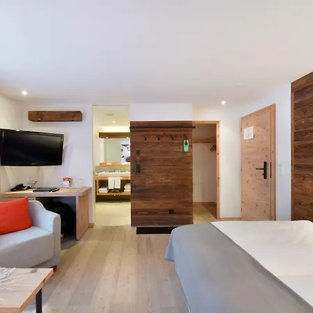 Hotell Europe & 4*