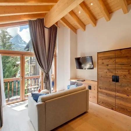 Europe & Hotel 4*